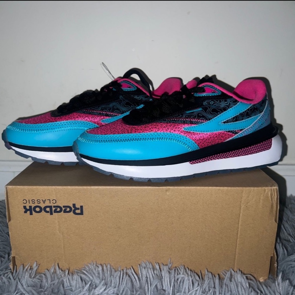Fila Renno shoes NEW - pink & teal colorway, women’s size 6